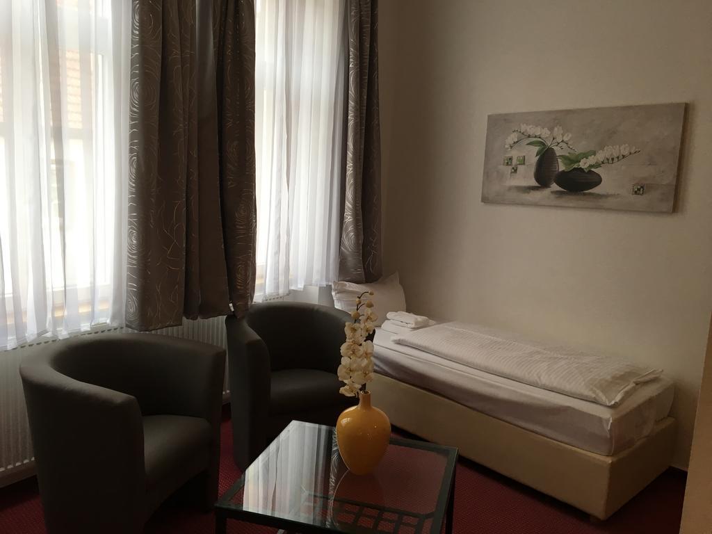 Pension Draiser Hof Майнц Экстерьер фото